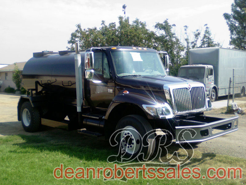 CUSTOM SEALCOAT TANKS AND TRUCKS, ANY SIZE BY DEAN ROBERTS SALES.