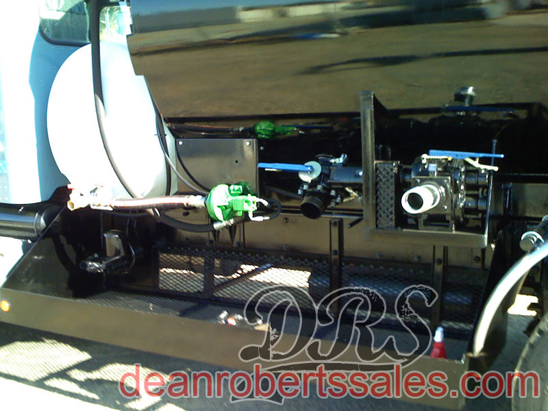 CUSTOM SLURRY TANKS TRUCKS AND MIXERS DEAN ROBERTS SALES.