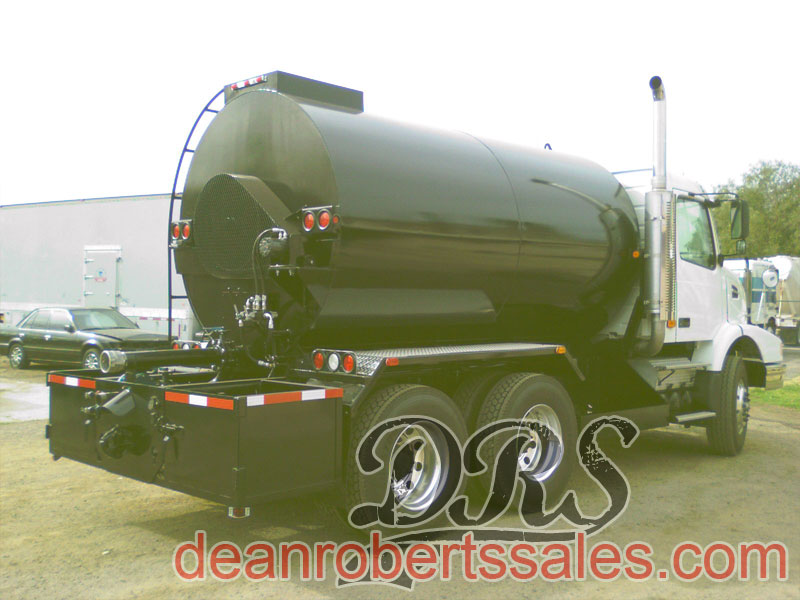 CUSTOM TRUCK MOUNTED SEAL COAT TANKS BY DEAN ROBERTS SALES 