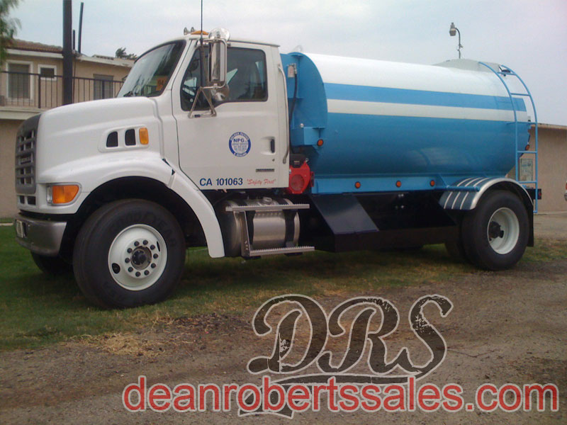 CUSTOM TRUCK MOUNTED SEAL COAT TANKS BY DEAN ROBERTS SALES 