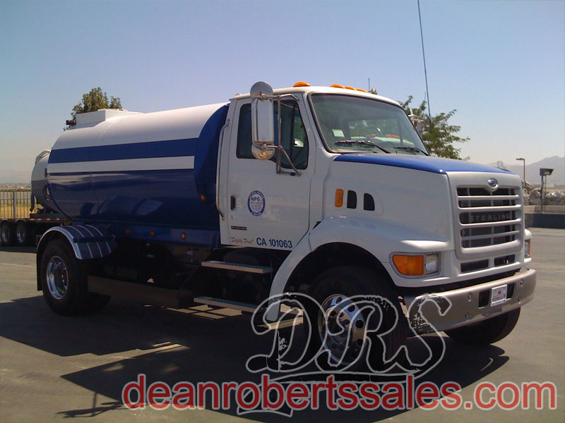 CUSTOM TRUCK MOUNTED SEAL COAT TANKS BY DEAN ROBERTS SALES 